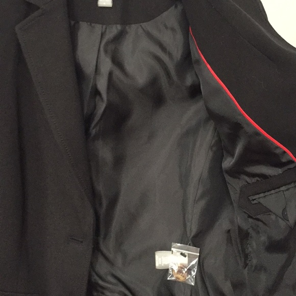 New with tags TOMMY HILFIGER BLACK BLAZER with brown buttons Size 4. Office/Out - Picture 8 of 8